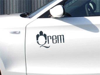 Logotyp på bil